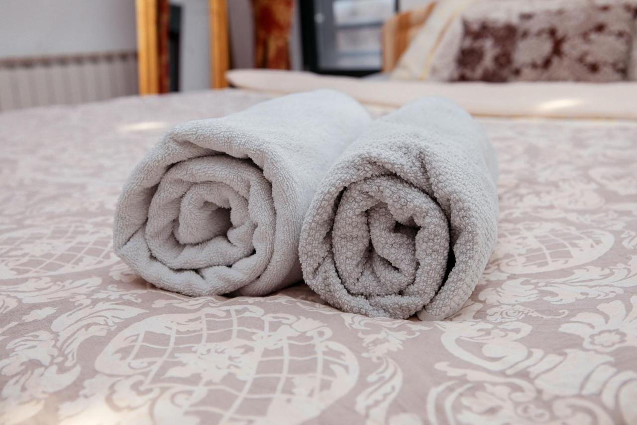 Ugodan I Luksuzan Apartman バニャ・ルカ エクステリア 写真